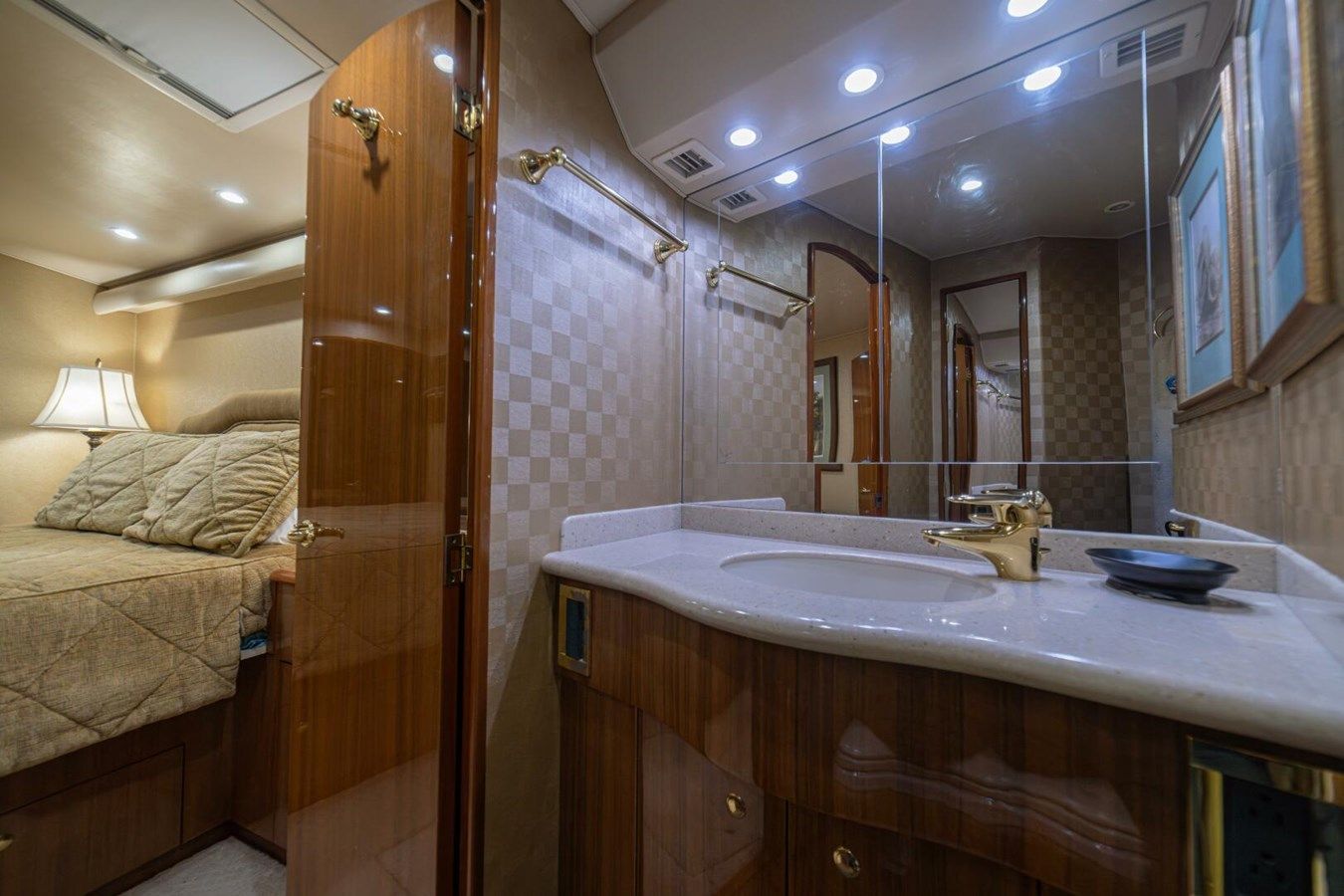 Buy a SCANDALOSO - VIKING at Shestakov Yacht Sales