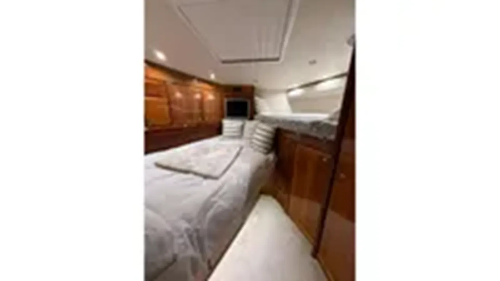 Лучшая цена на 2005 Bertram 630 Convertible 63