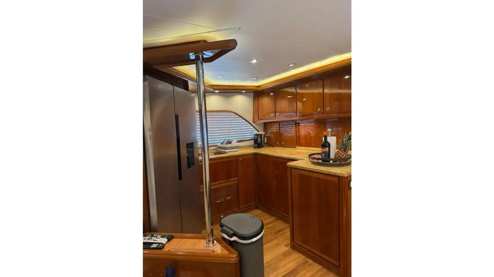Продажа яхты 2005 Bertram 630 Convertible - Bertram Yacht