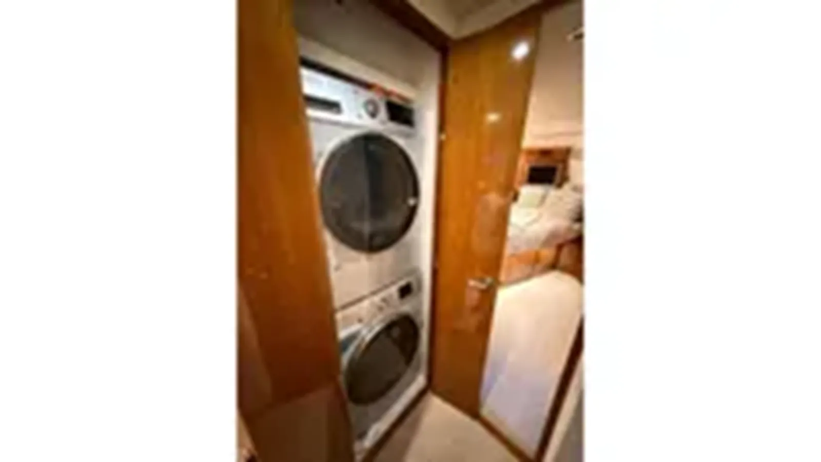 2005 Bertram 630 Convertible