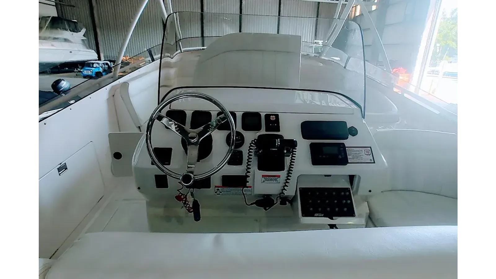 the best price on 2012 Intrepid 400 Cuddy 2012
