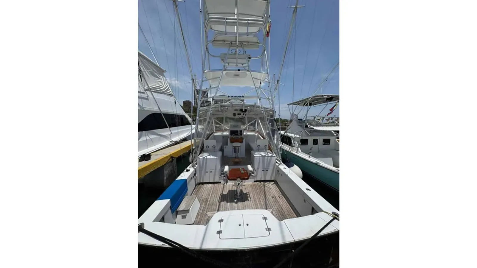 Купить яхту 2001 Predator 35 Express 35 в Shestakov Yacht Sales