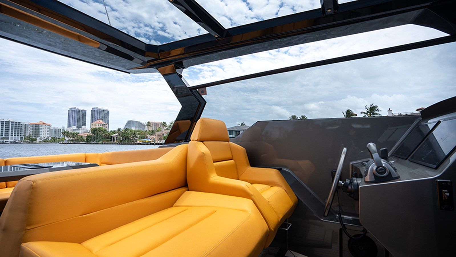 21 SUMMER yacht sale