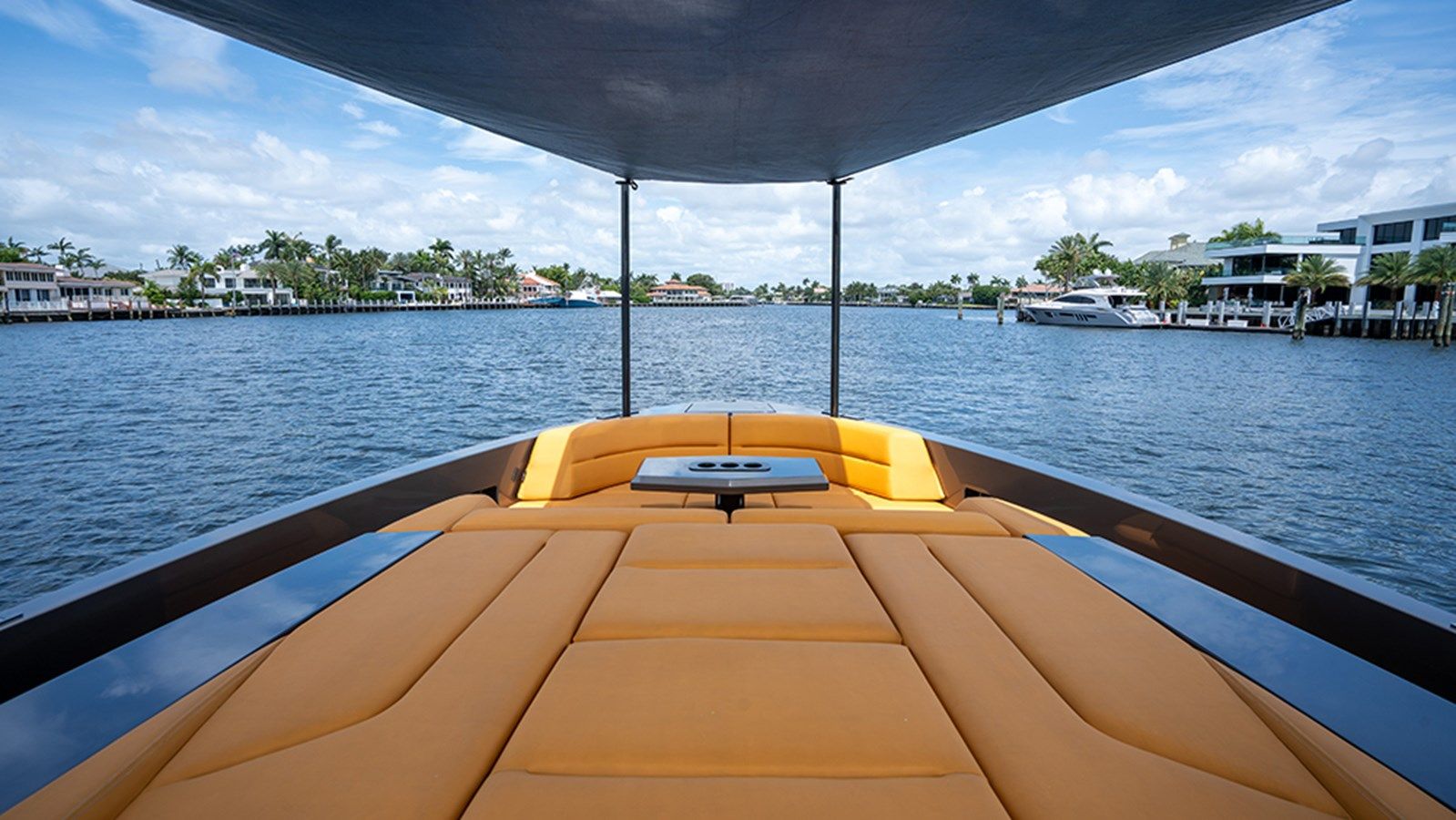 Buy a 21 SUMMER - VANQUISH YACHTS at Shestakov Yacht Sales
