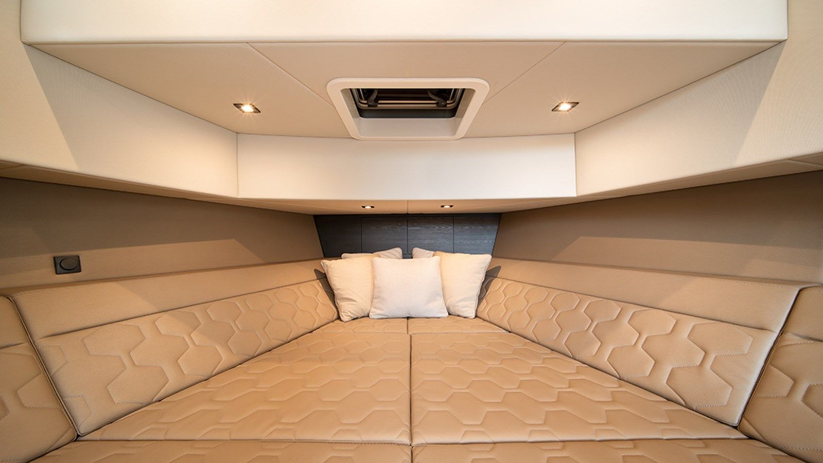 21 SUMMER 2023 yacht sale