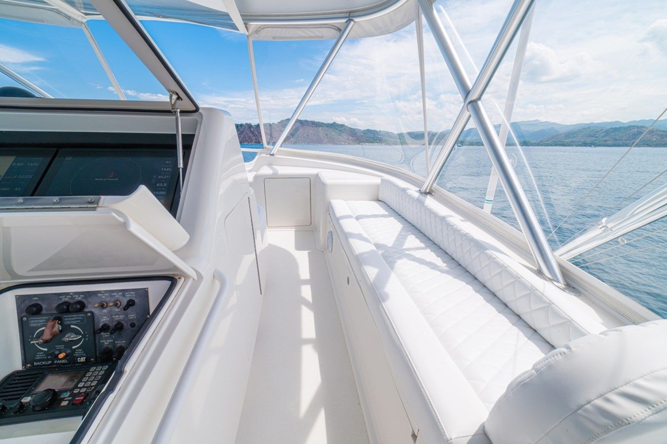 Buy a CONTANGO 60 CONVERTIBLE at Shestakov Yacht Sales