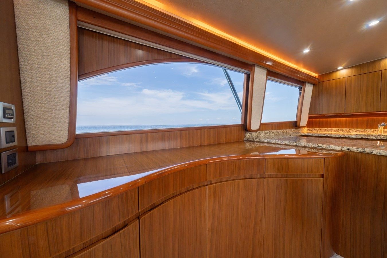 Buy a yacht CONTANGO - VIKING