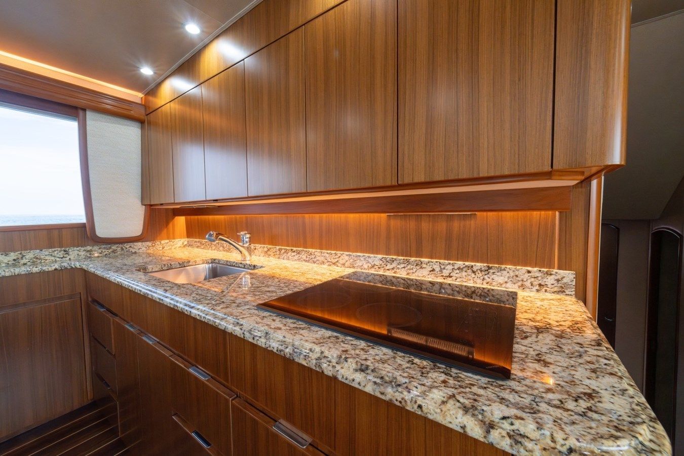 CONTANGO 2012 yacht sale