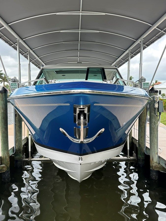 Купить яхту Out of the Blue в Shestakov Yacht Sales