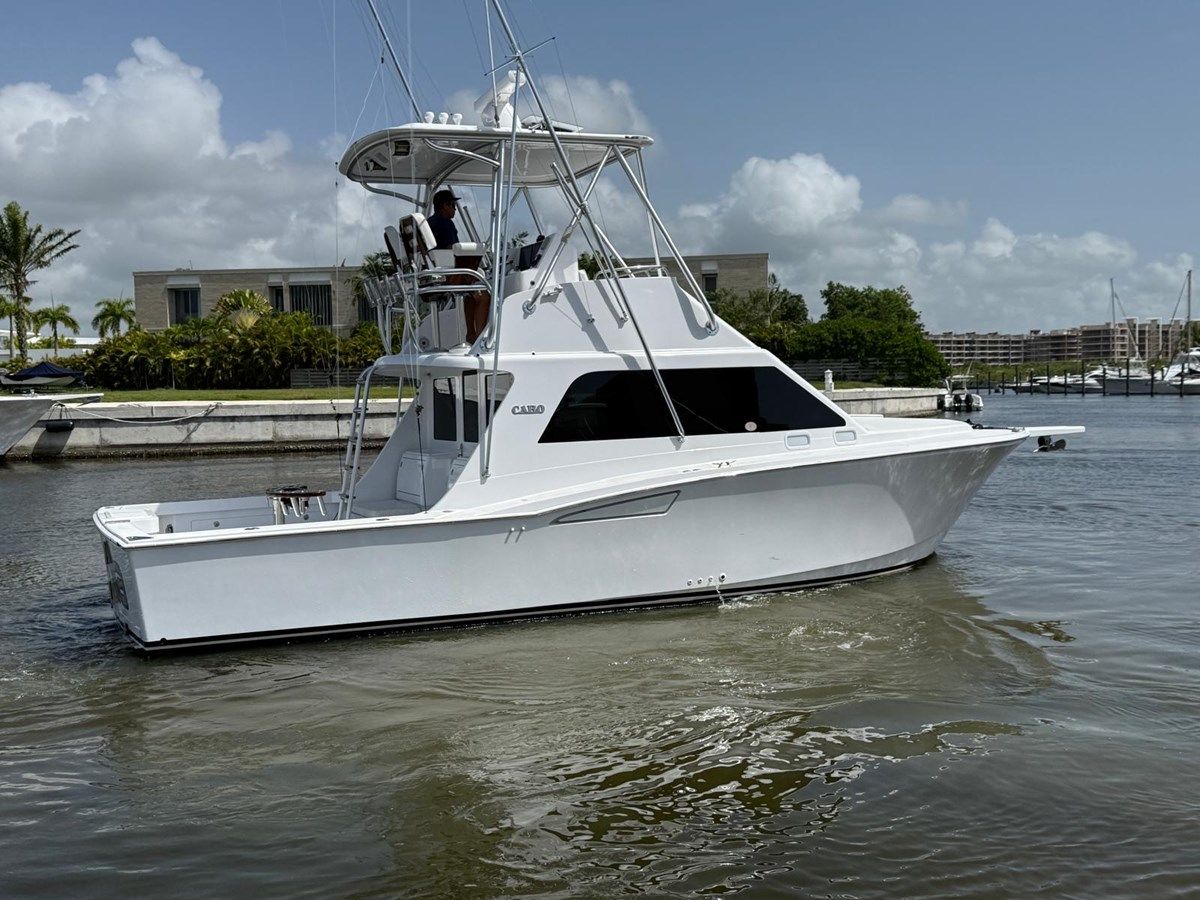 Продажа яхты La Polla - Cabo Yachts