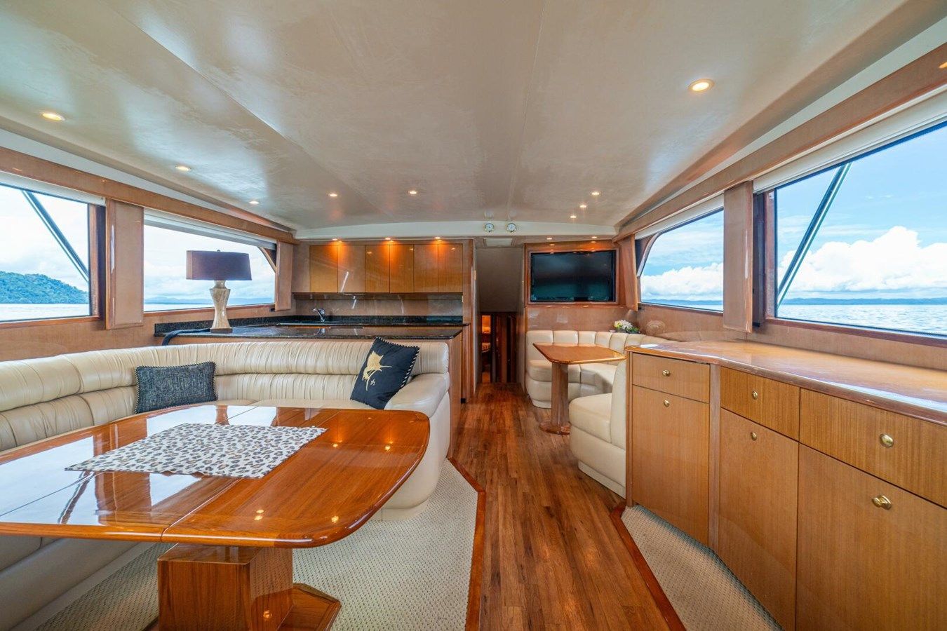best yacht sales deals MARIAH JEAN 2004