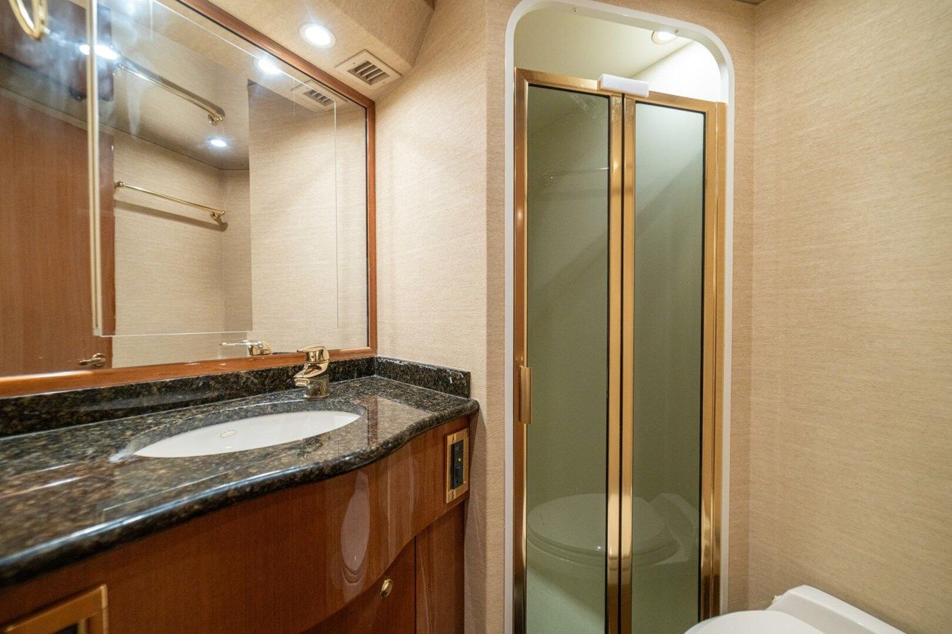 best yacht sales deals MARIAH JEAN 61