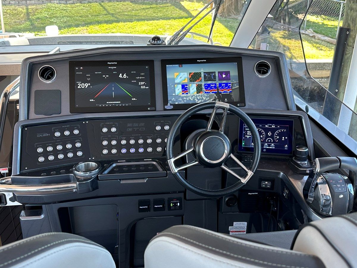 Galeon 325 gto yacht sale