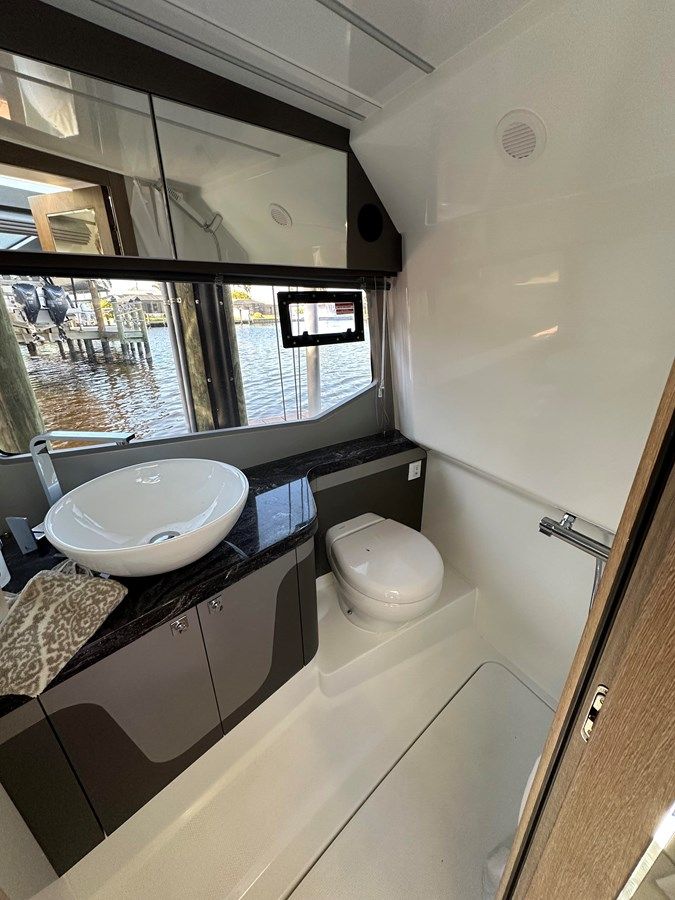 Galeon 325 gto - Galeon Yachts