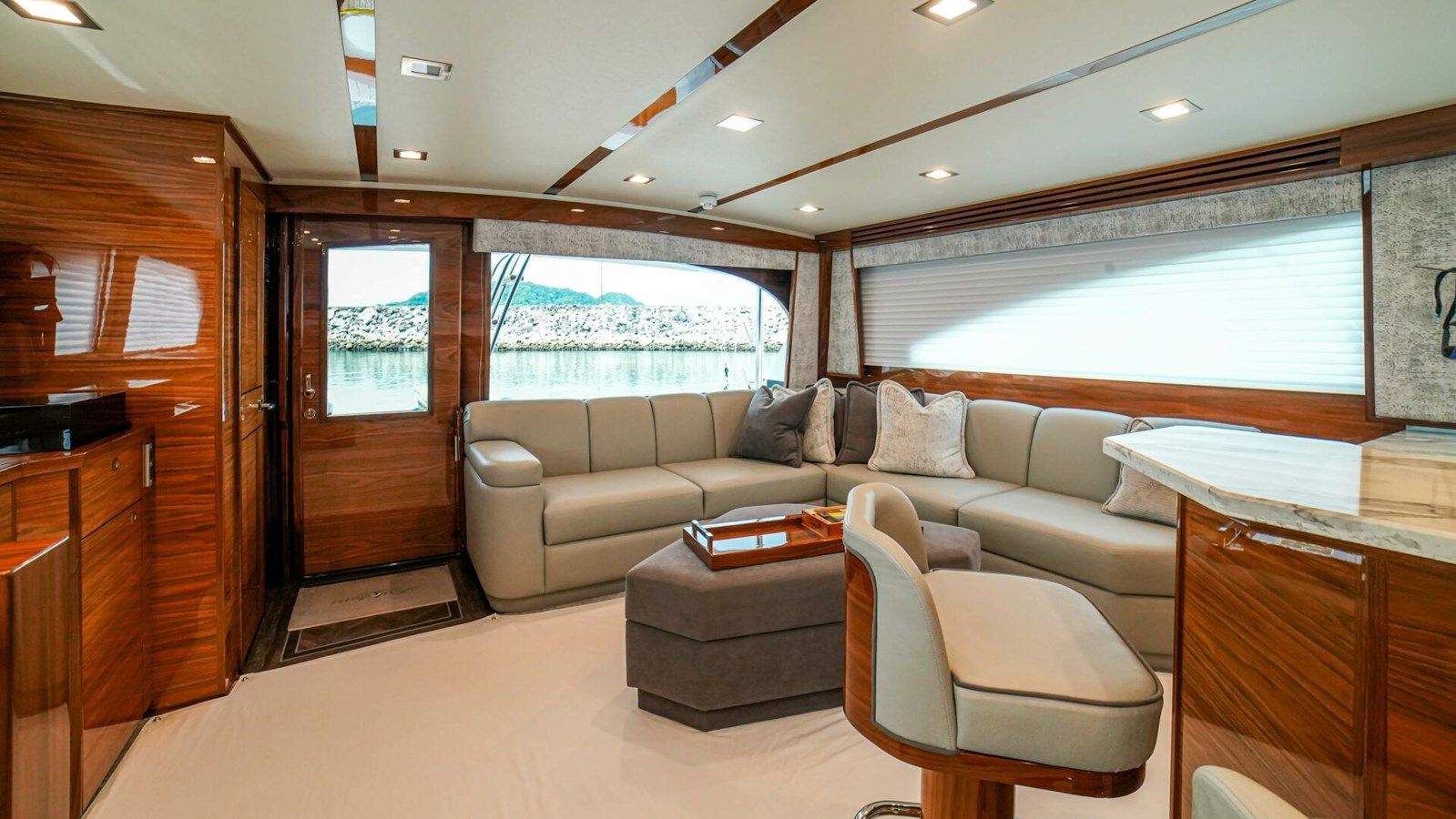 Buy a yacht FREE SPOOL 2023