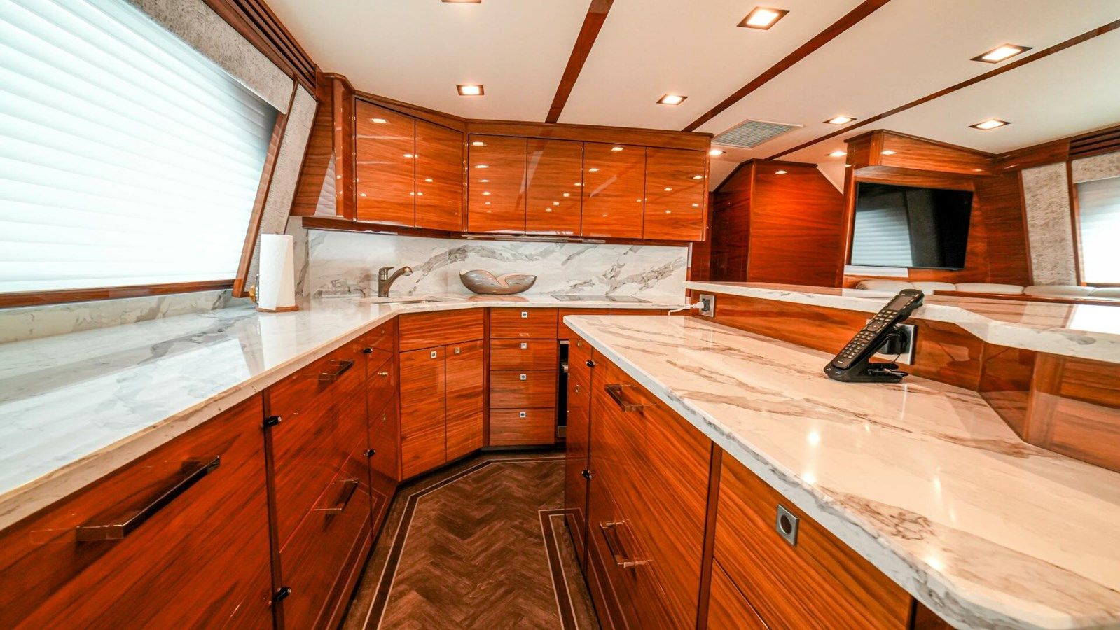 Buy a FREE SPOOL at Shestakov Yacht Sales