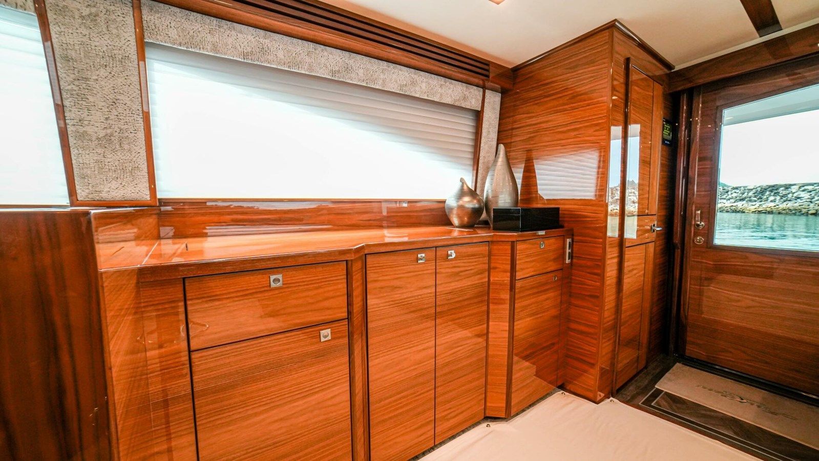 FREE SPOOL - VIKING yacht sale