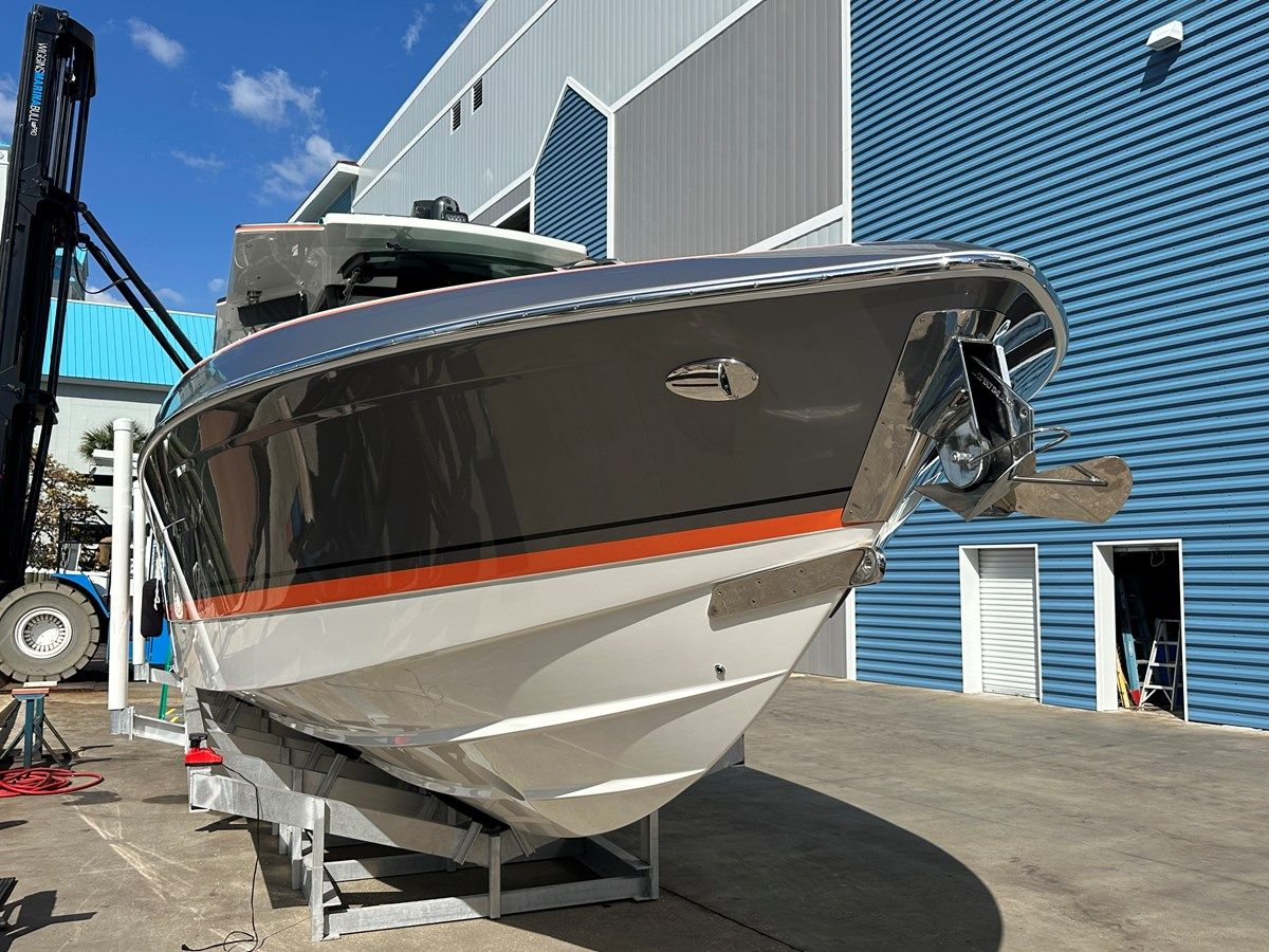 Buy a Lazy Girl 38 at Shestakov Yacht Sales