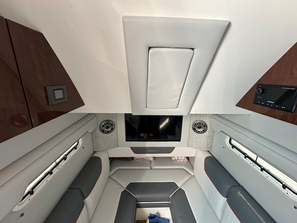 best yacht sales deals Lazy Girl 38