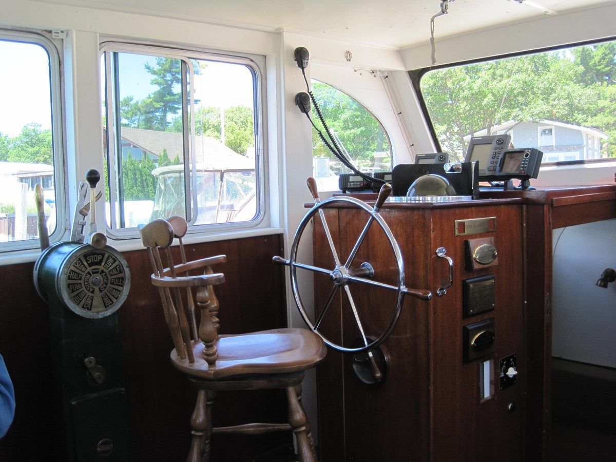 Buy a yacht ANGUS 50