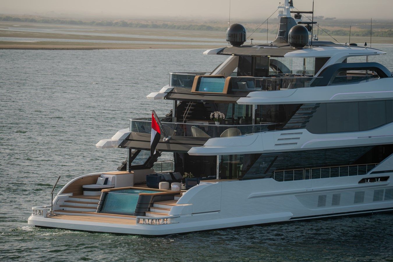Buy a yacht MAJESTY 145 2027