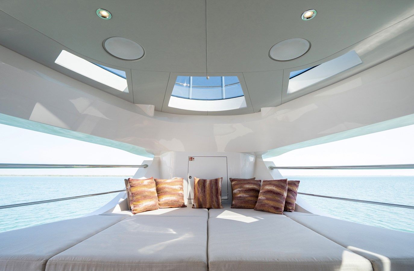 MAJESTY 100 TERRACE 105 yacht sale