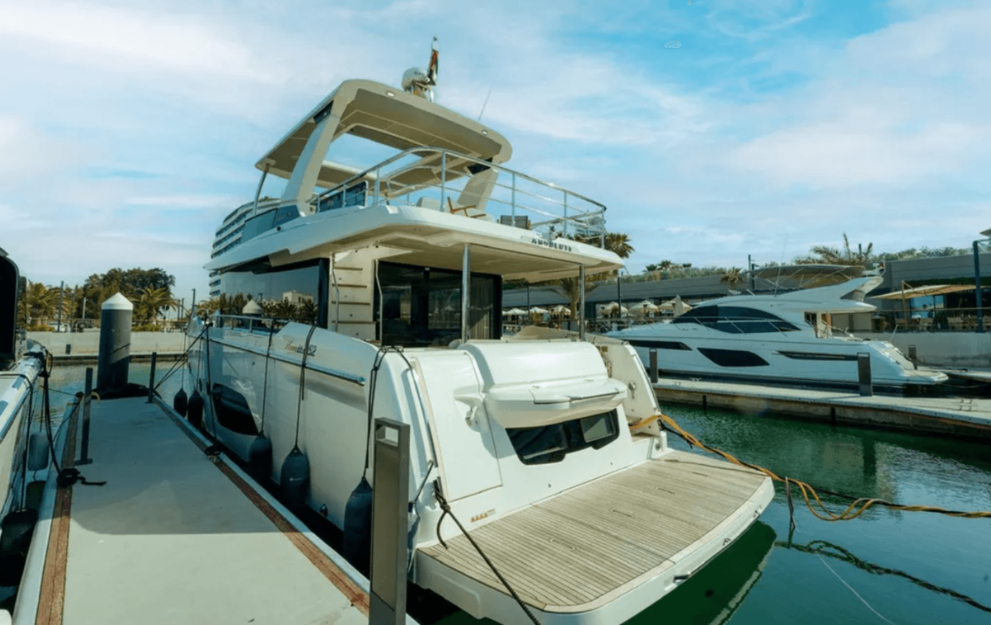 the best price on PEARL 1