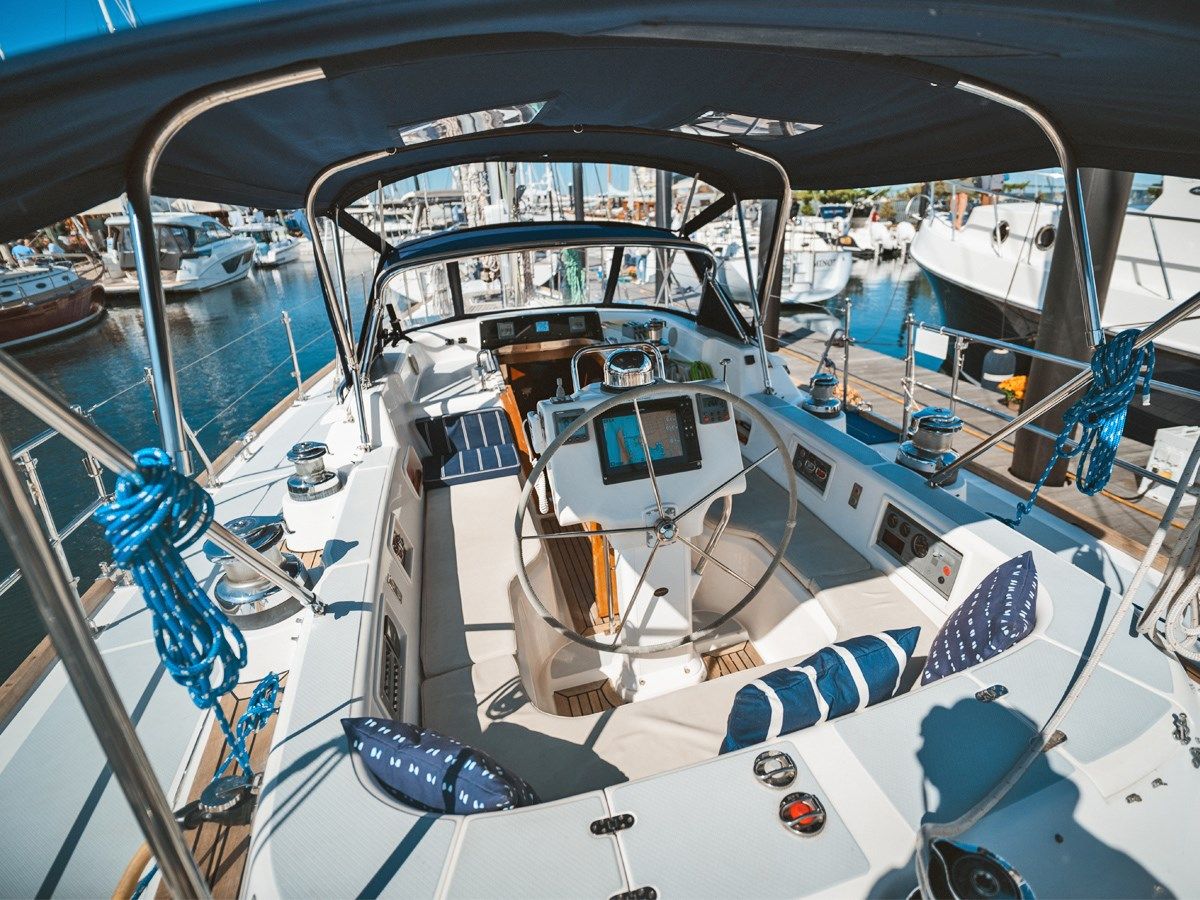 FREE RANGE - HYLAS yacht sale