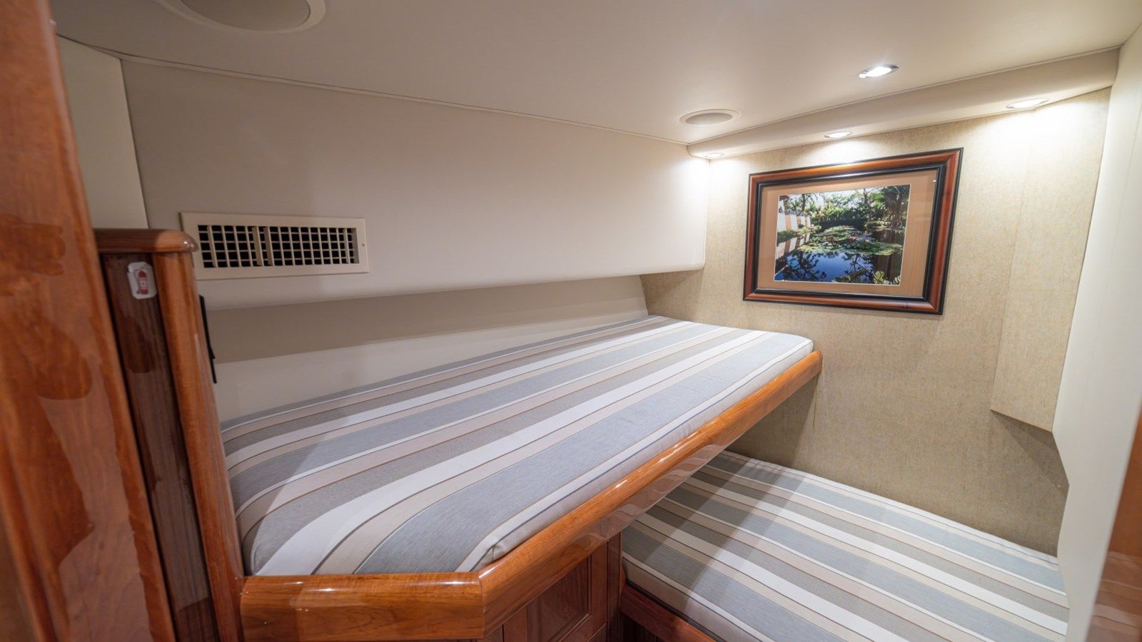 HONEY GIRL yacht sale