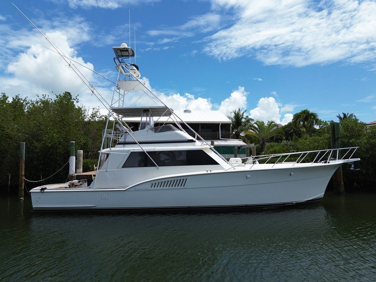 THIS OLD HATT - Hatteras yacht sale
