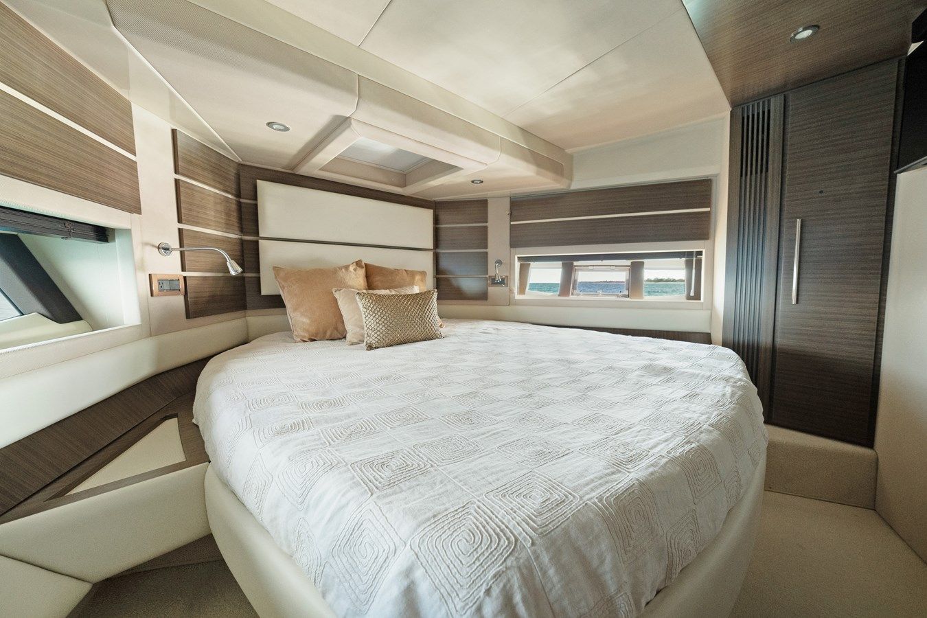 Купить ACCIAIO BLU - Azimut Yachts