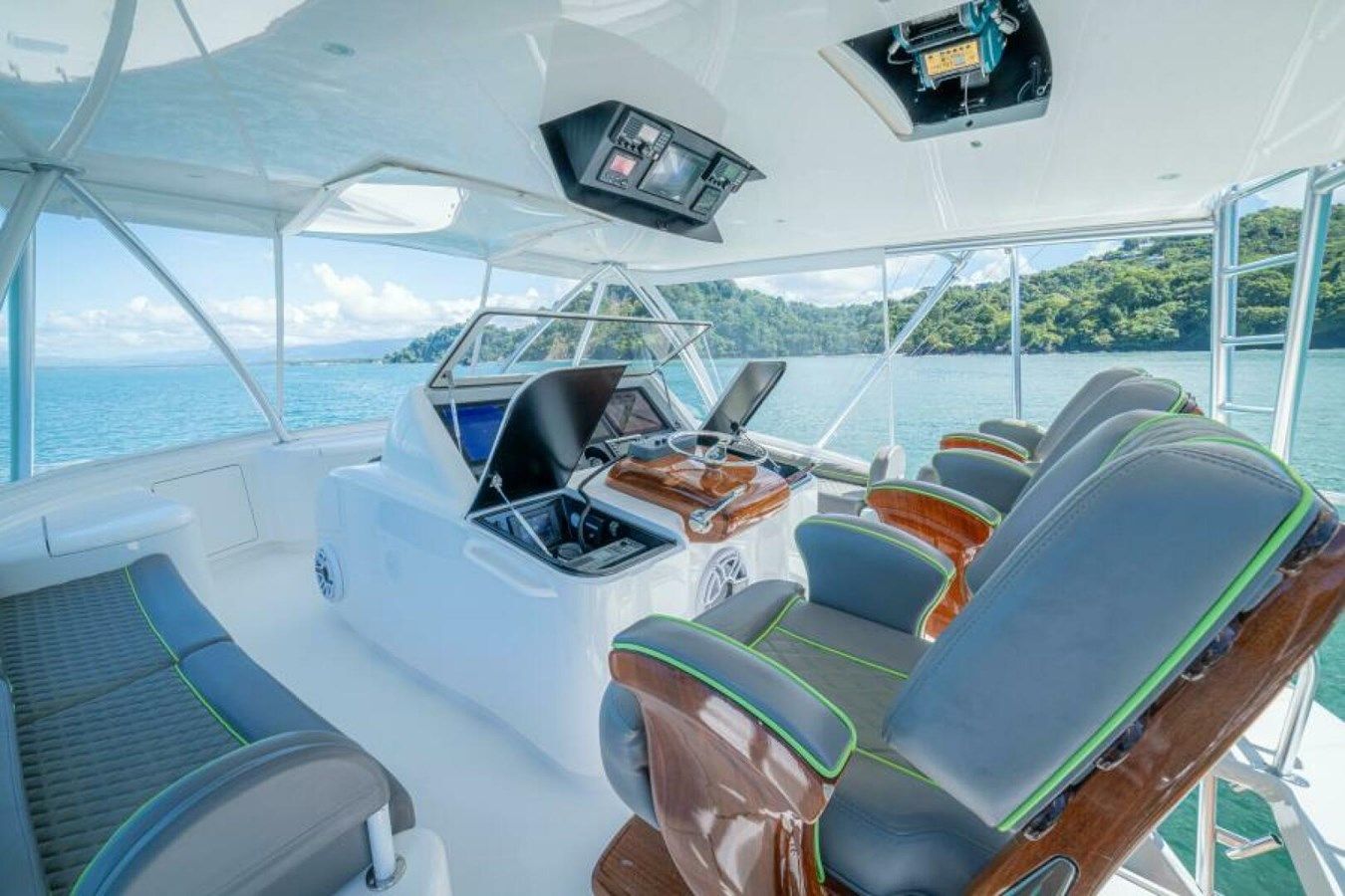 Buy a yacht OFFENSIVE 2017