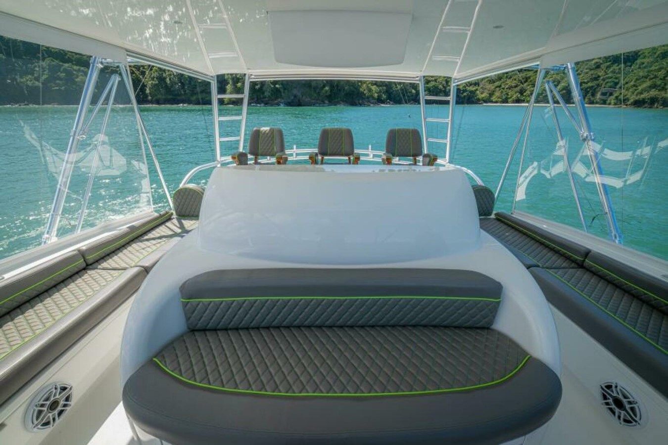 Buy a yacht OFFENSIVE 62 CONVERTIBLE