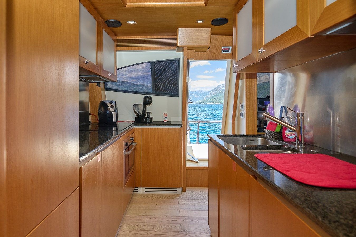 GANS - Ferretti Yachts price