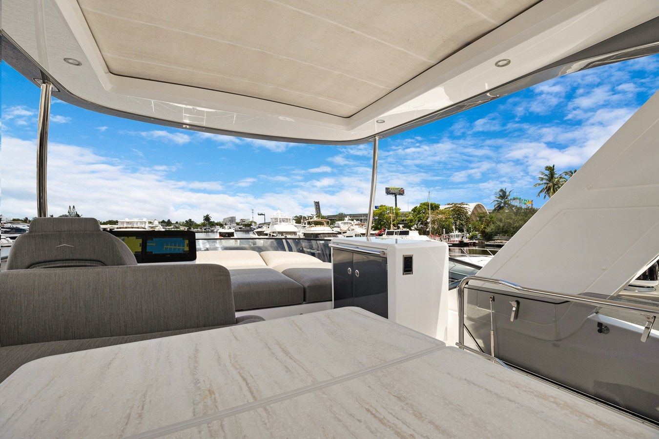 Buy a yacht GUYAL 53 Fly