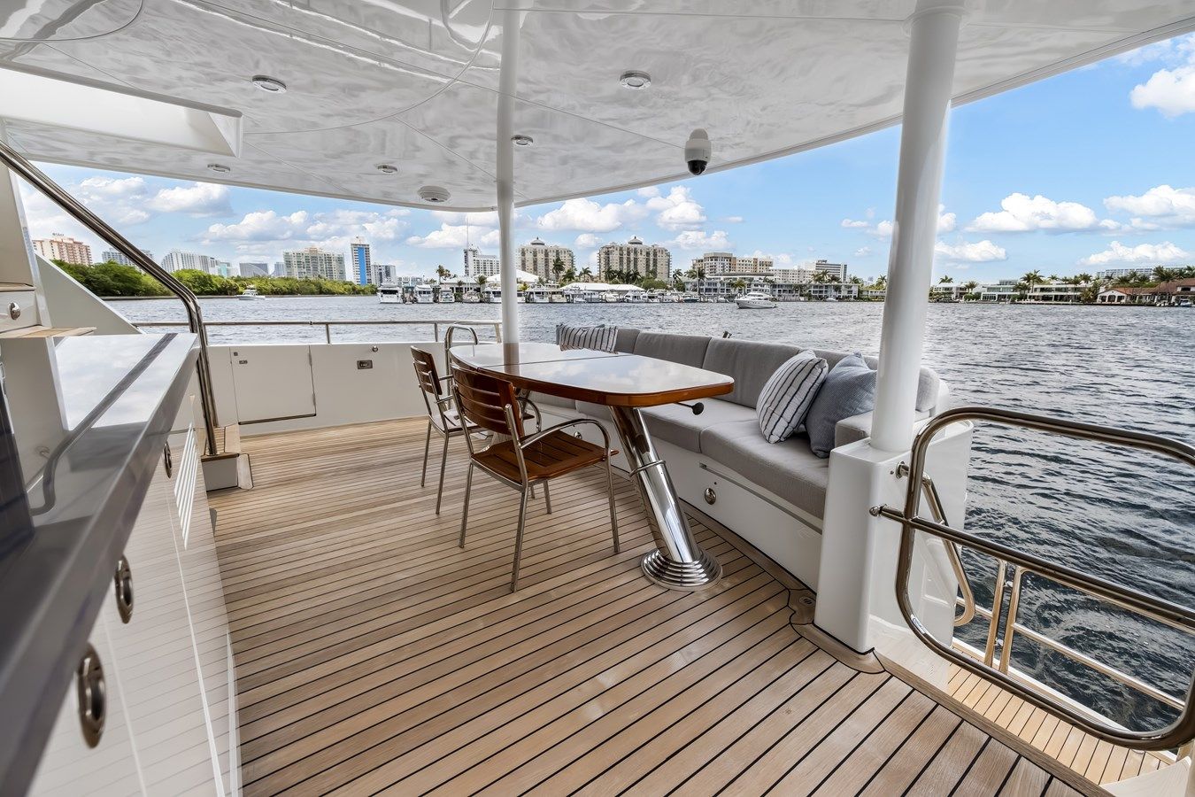Buy a yacht BRAVO - Cheoy Lee