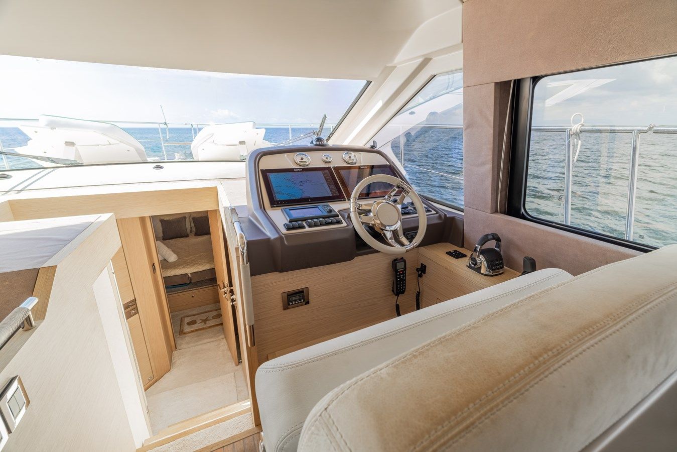 Buy a yacht NA - Beneteau