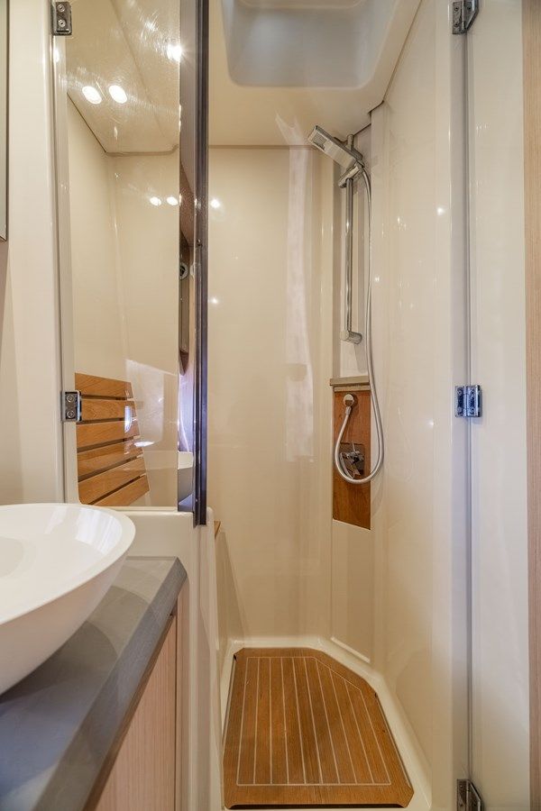 NA - Beneteau yacht sale