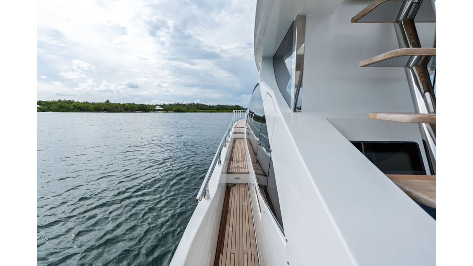 Купить яхту VILLAGGIO 2018 в Shestakov Yacht Sales