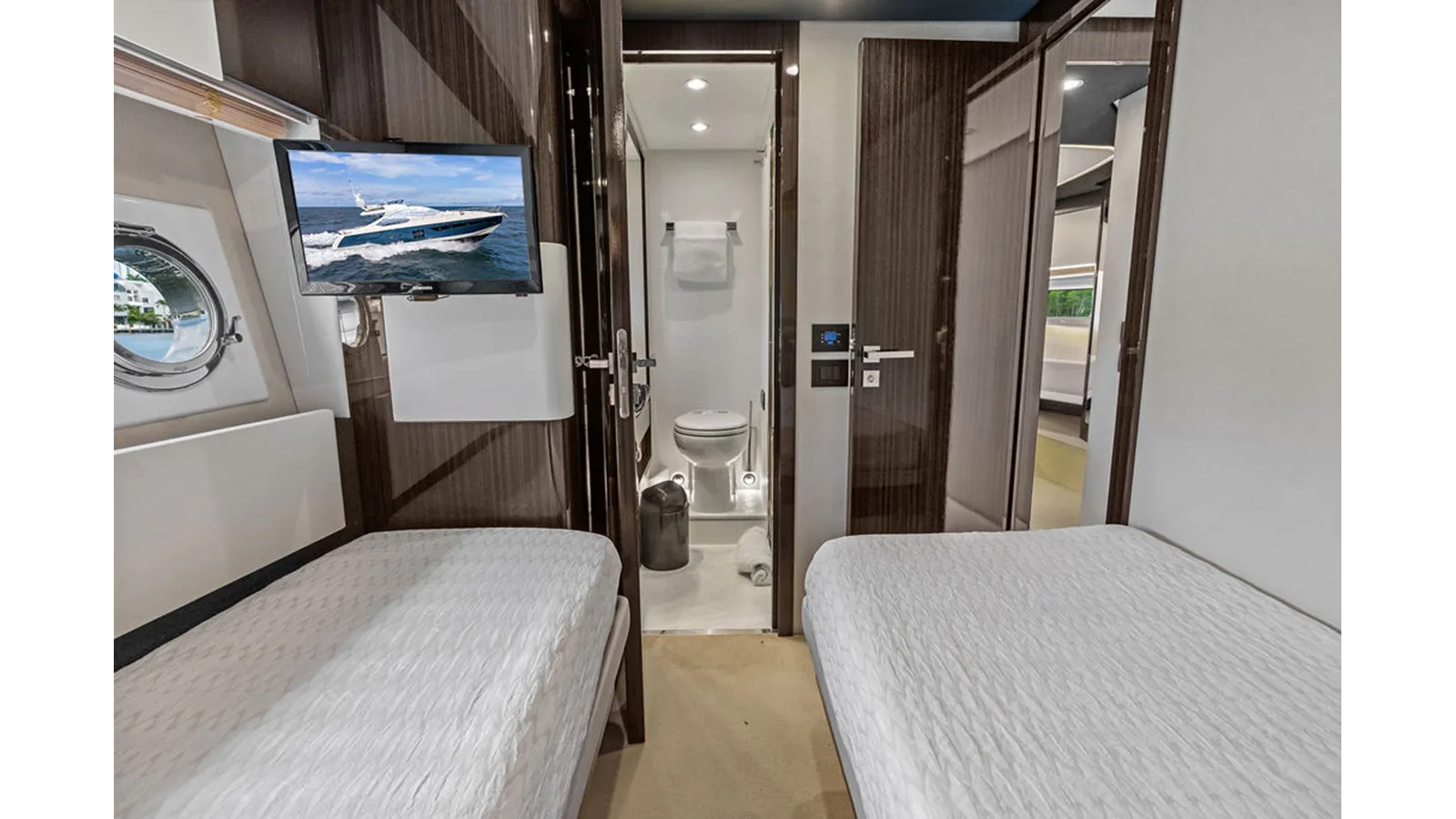 Лучшая цена на VILLAGGIO - Azimut Yachts