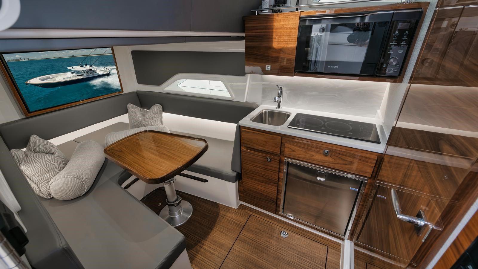 best yacht sales deals BULLDAWG V-46