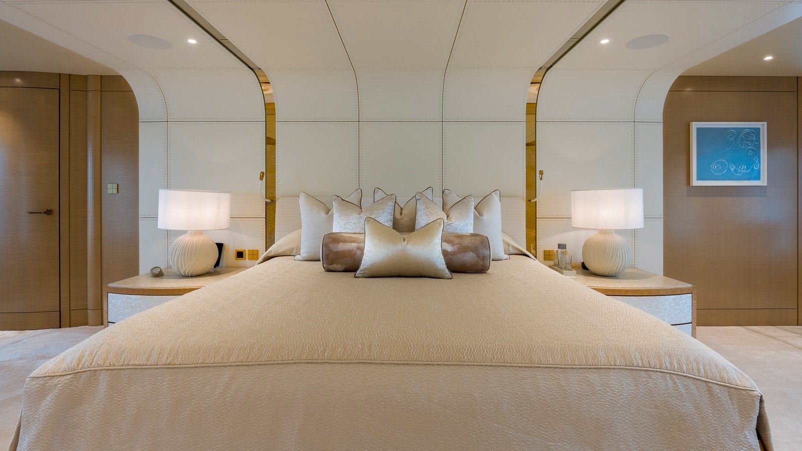 Купить яхту NENINKA 212 в Shestakov Yacht Sales