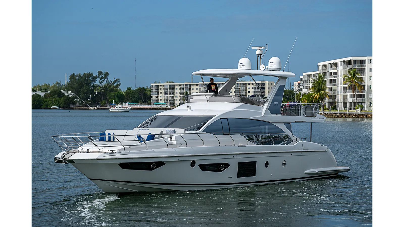 Продажа яхты LIQUID ASSET - Azimut Yachts