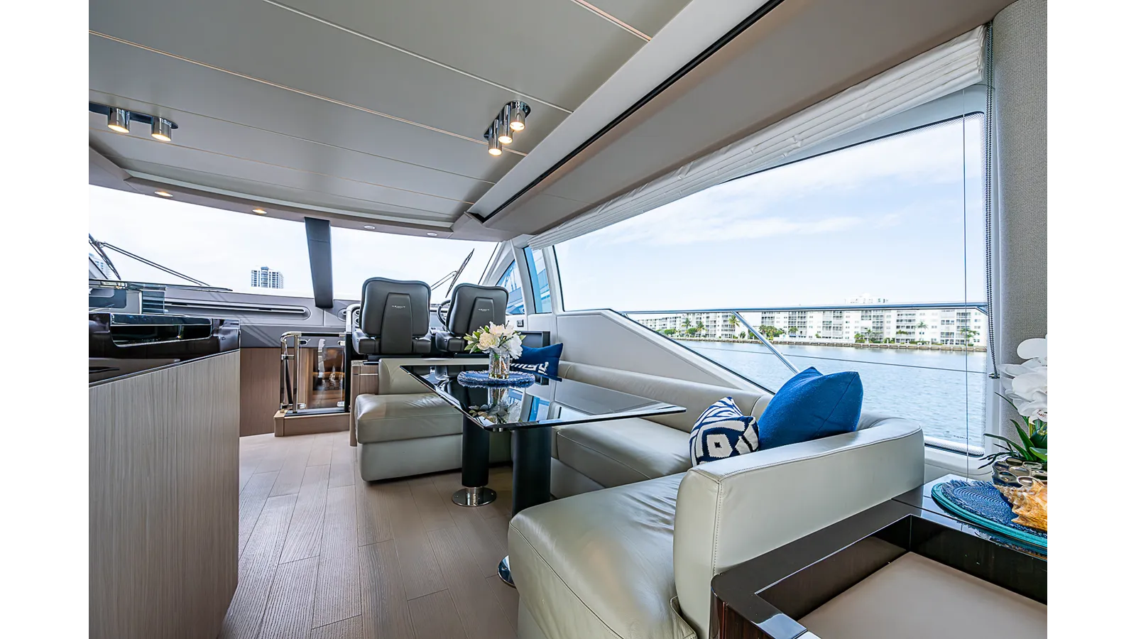Стоимость яхты LIQUID ASSET - Azimut Yachts