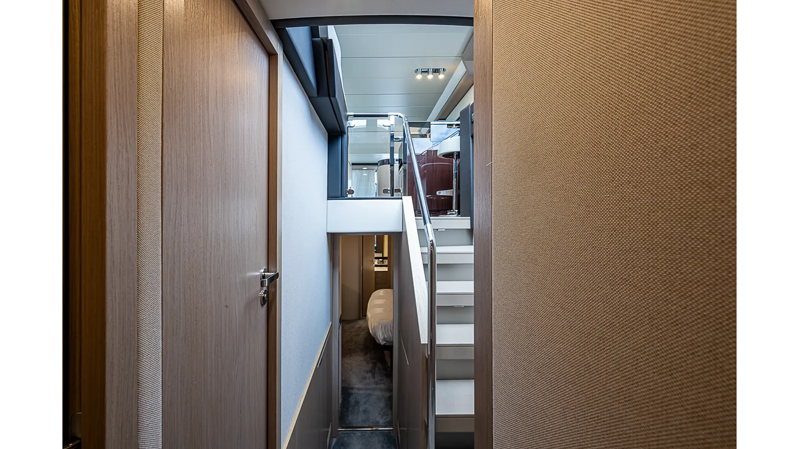 Купить LIQUID ASSET - Azimut Yachts