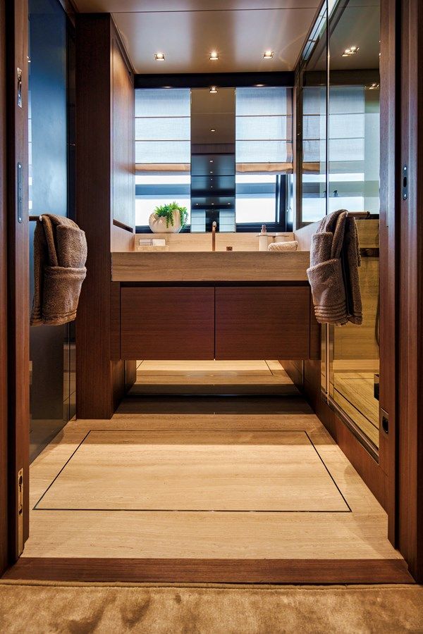 Buy a yacht DESTINO 2023