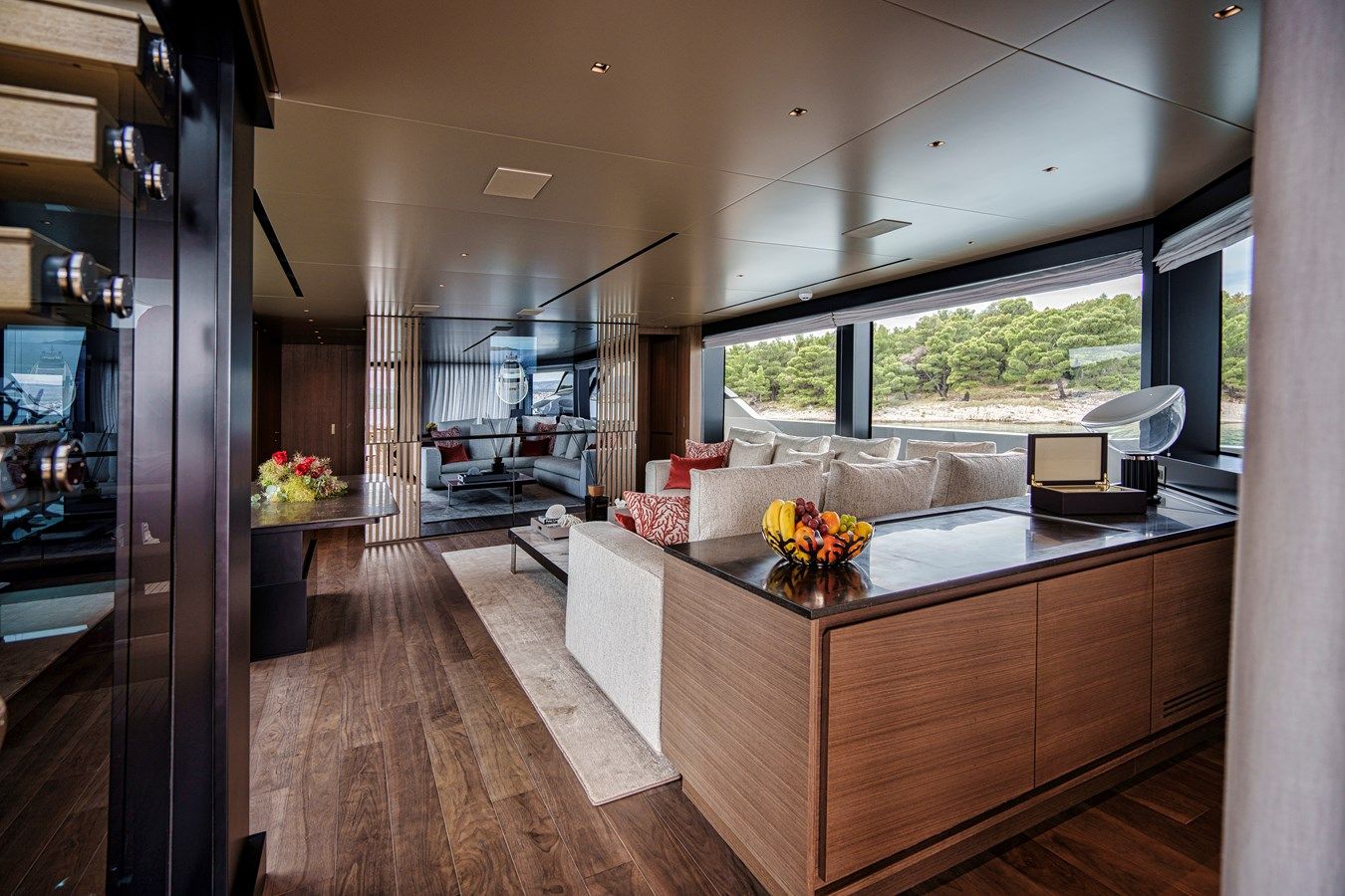 DESTINO 95 yacht sale