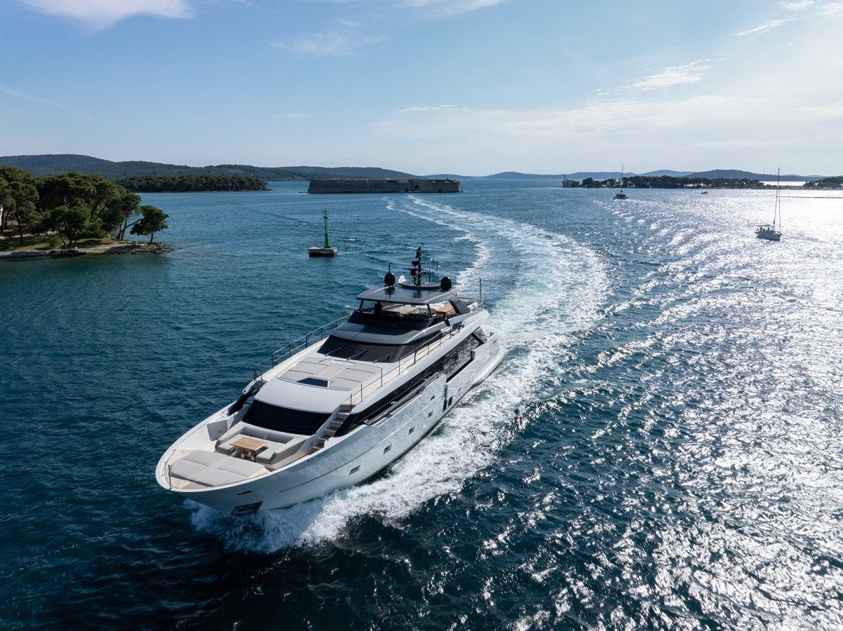 Buy a yacht DESTINO 2023