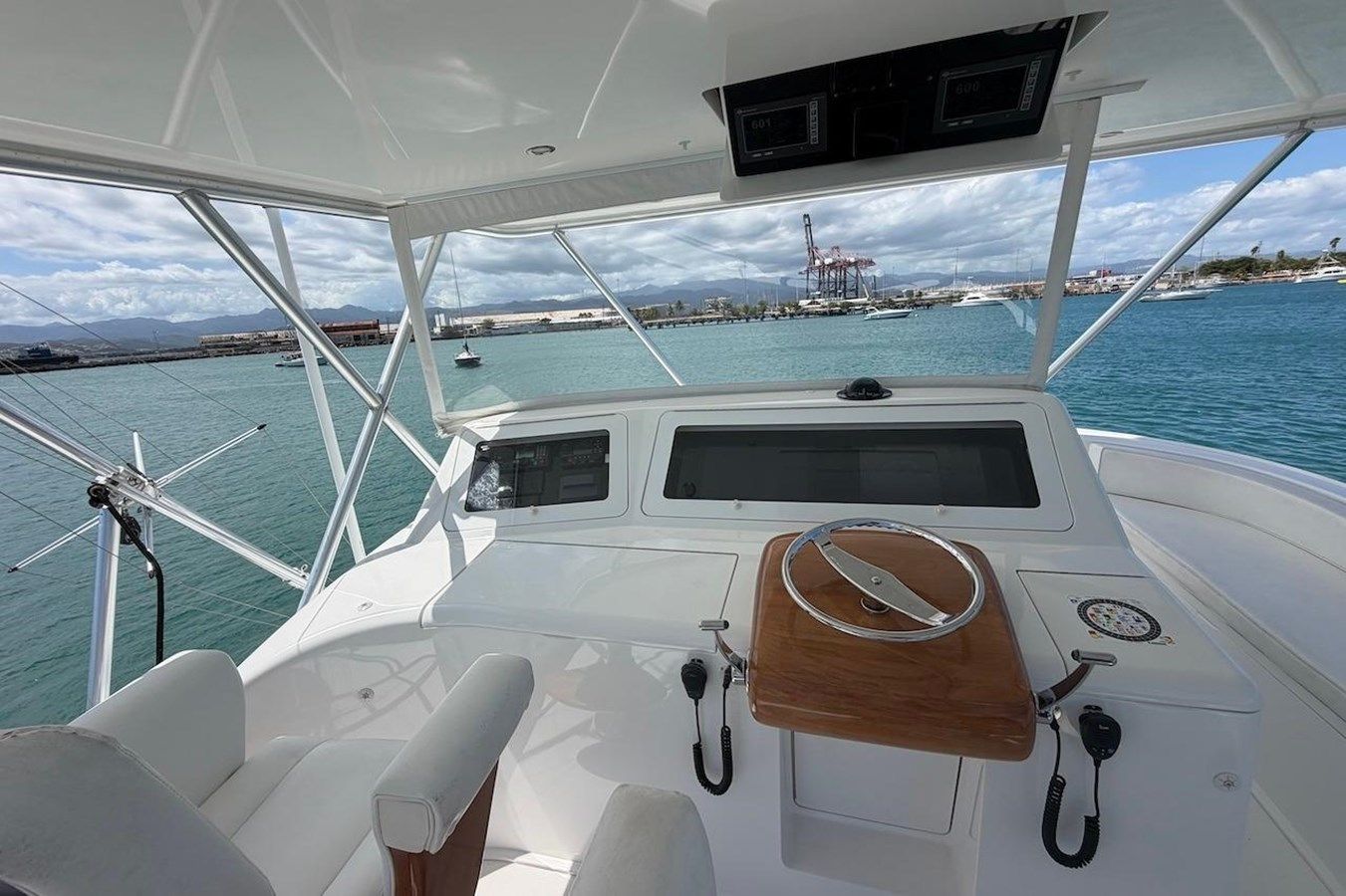 Sandy yacht sale