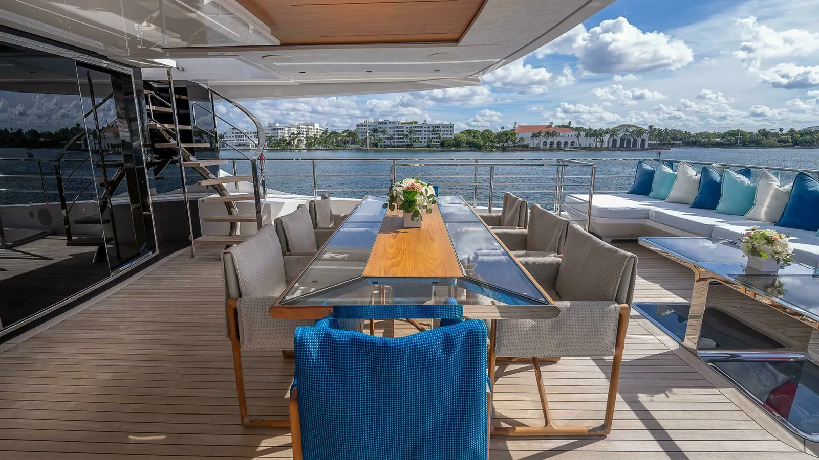 best yacht sales deals NEVERLAND Oceano 42
